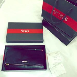 Tumi Wallet